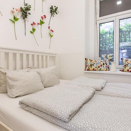 Elegant Coziness Apartment Budapest Ngoại thất bức ảnh