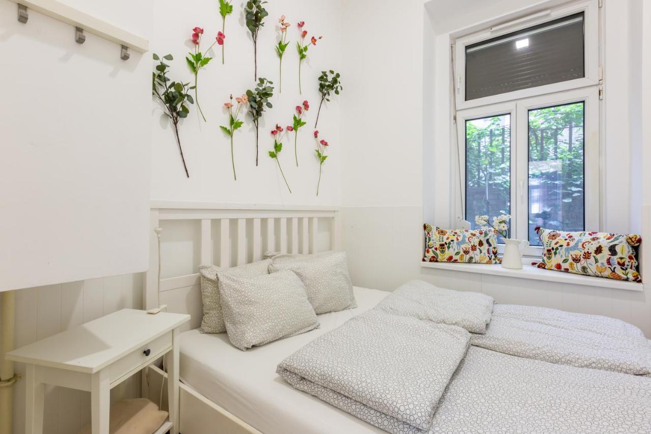 Elegant Coziness Apartment Budapest Ngoại thất bức ảnh